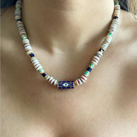 Beaded necklace - Picture 2 of 2